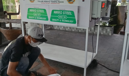 Menemukan Penyu Bertelur di Pantai Pulau Santen