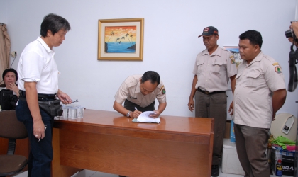 Tanda tangan oleh pihak 3