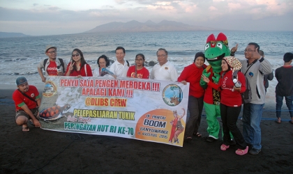 Pelepasliaran Tukik Bersama Komunitas @DLIBCrew