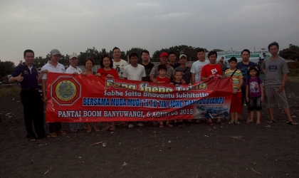 Pelepasliaran Tukik Bersama Umat TITD Tik Liong Tian Rogojampi