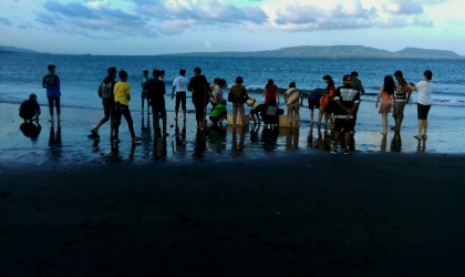 Pelepasliaran Tukik Bersama Umat Vihara Samatha Dhika Dharma