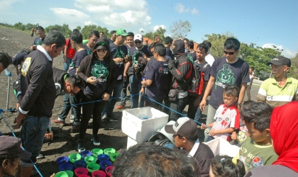 Pelepasliaran Tukik Bersama Klum Motor Kawasaki Ninja