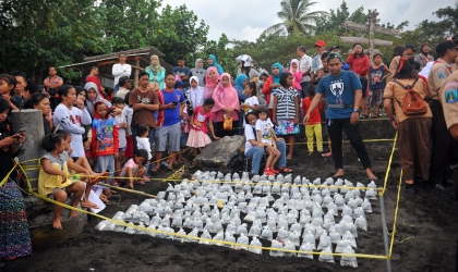 Pelepasliaran Tukik Bersama Pramuka & Masyarakat