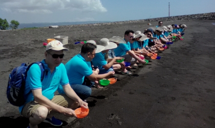 Pelepasliaran Tukik Bersama Pesona Ijen