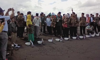 Pelepasliaran Tukik Dalam Acara ISNU Bupati