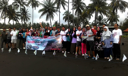 Pelepasliaran Tukik Bersama Alumni Kedokteran Unibraw