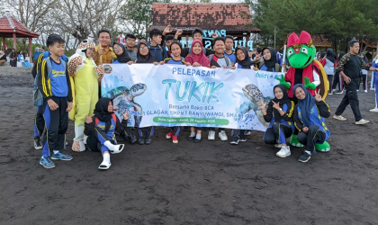 Pelepasliaran Tukik Bersama Siswa Siswi SMPN 1 Glagah 