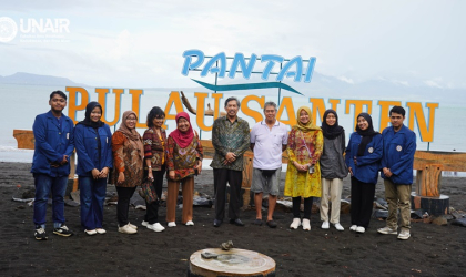 Pelepasliaran Tukik Bersama FIKKIA UNAIR