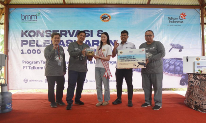 PT Telkom Indonesia Sumbangkan Intan Box